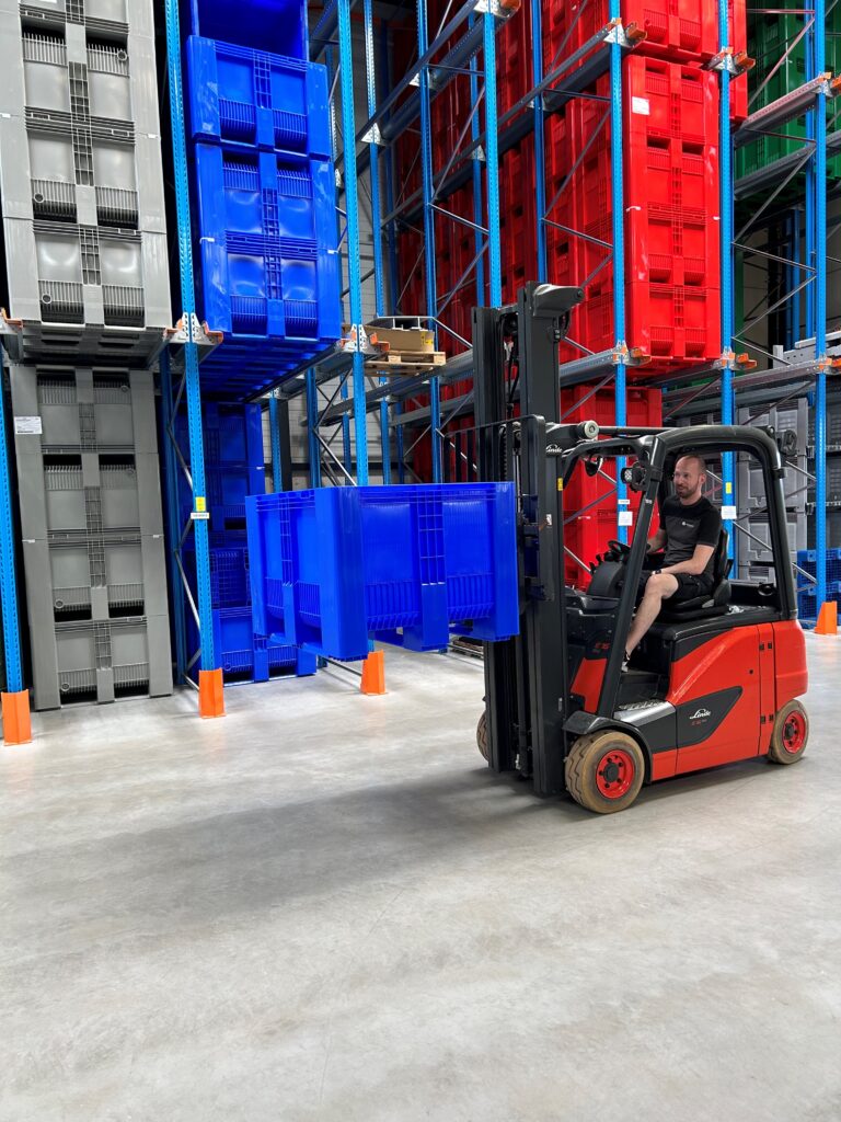 Kunststof Paloxen - Transoplast Groep - direct uit voorraad leverbaar